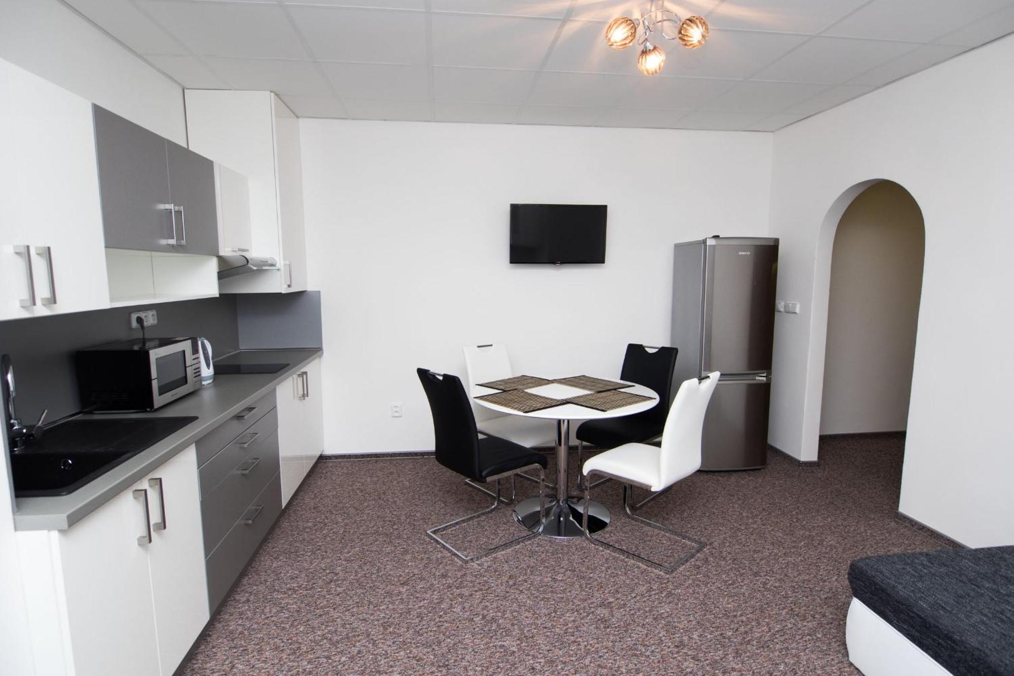 Apartmany Anna Nicole Карловы Вары Экстерьер фото