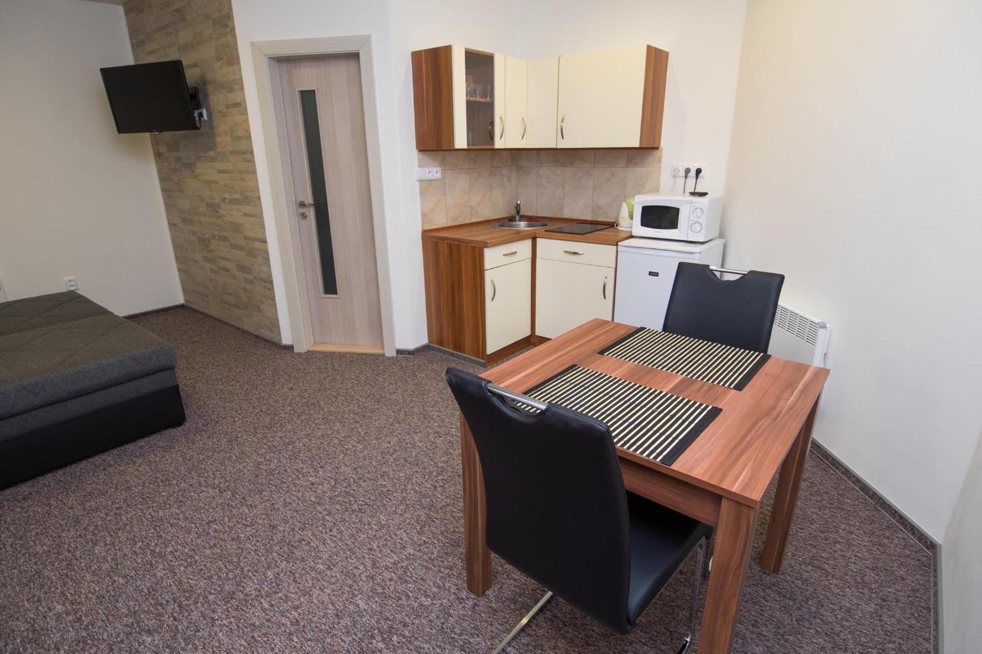Apartmany Anna Nicole Карловы Вары Экстерьер фото